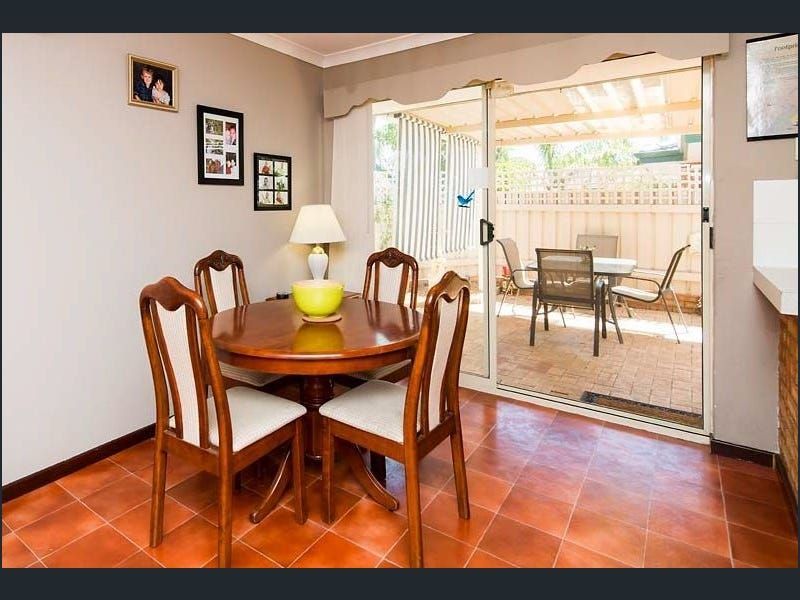 Dining Room Before makeover