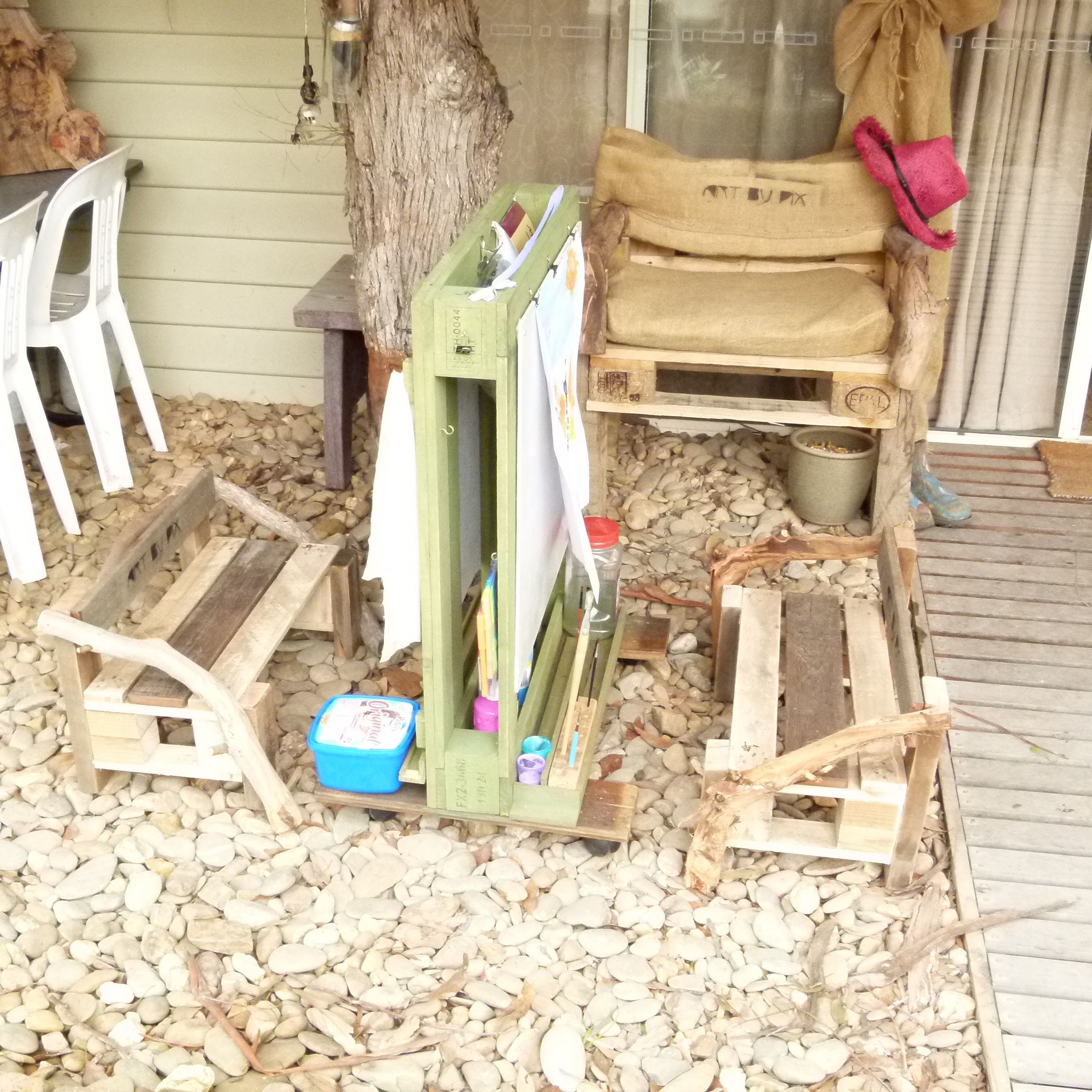 Kids furniture made from a mix of pallet... Bunnings