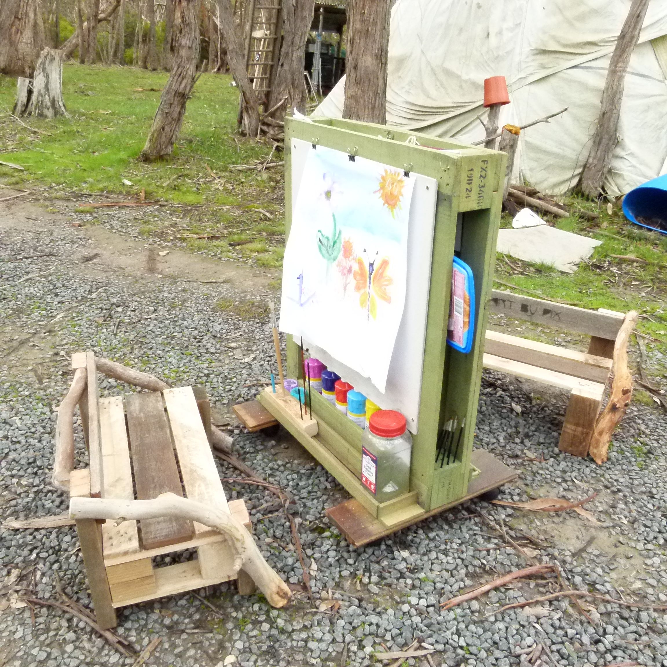 Kids furniture made from a mix of pallet... Bunnings