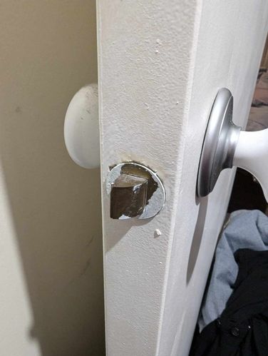 DOOR HANDLE.jpg