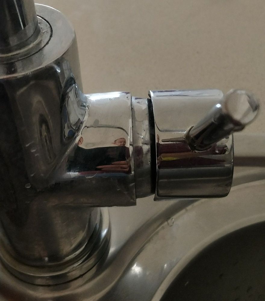 01 Kitchen Tap Mixer - handle pic 2.jpg