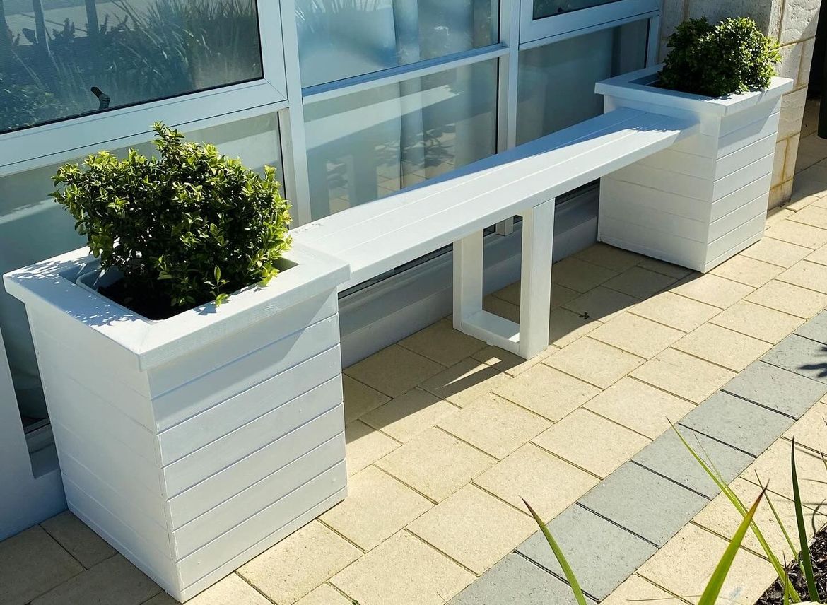 Bench with planters.jpeg