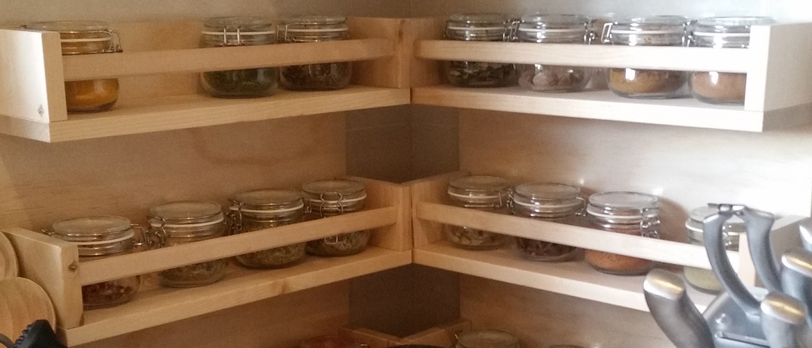 Tiered corner spice rack.png