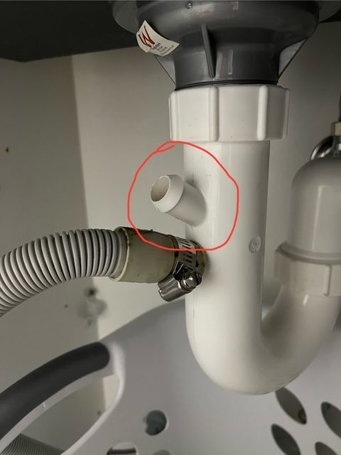 Second barb is circled. How to plug it?