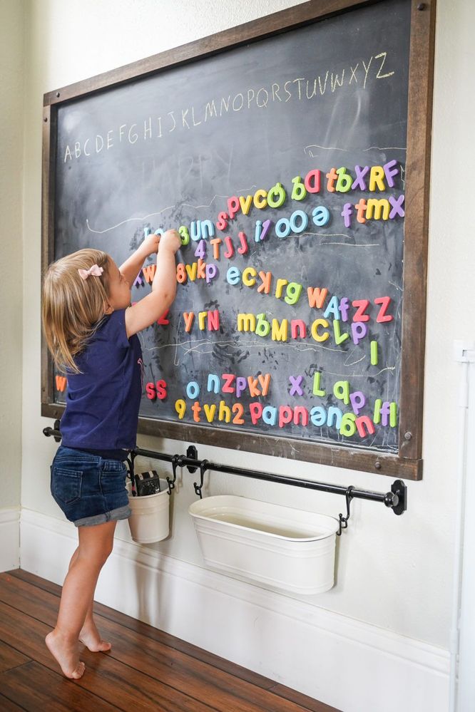 Magnetic chalkboard for kids