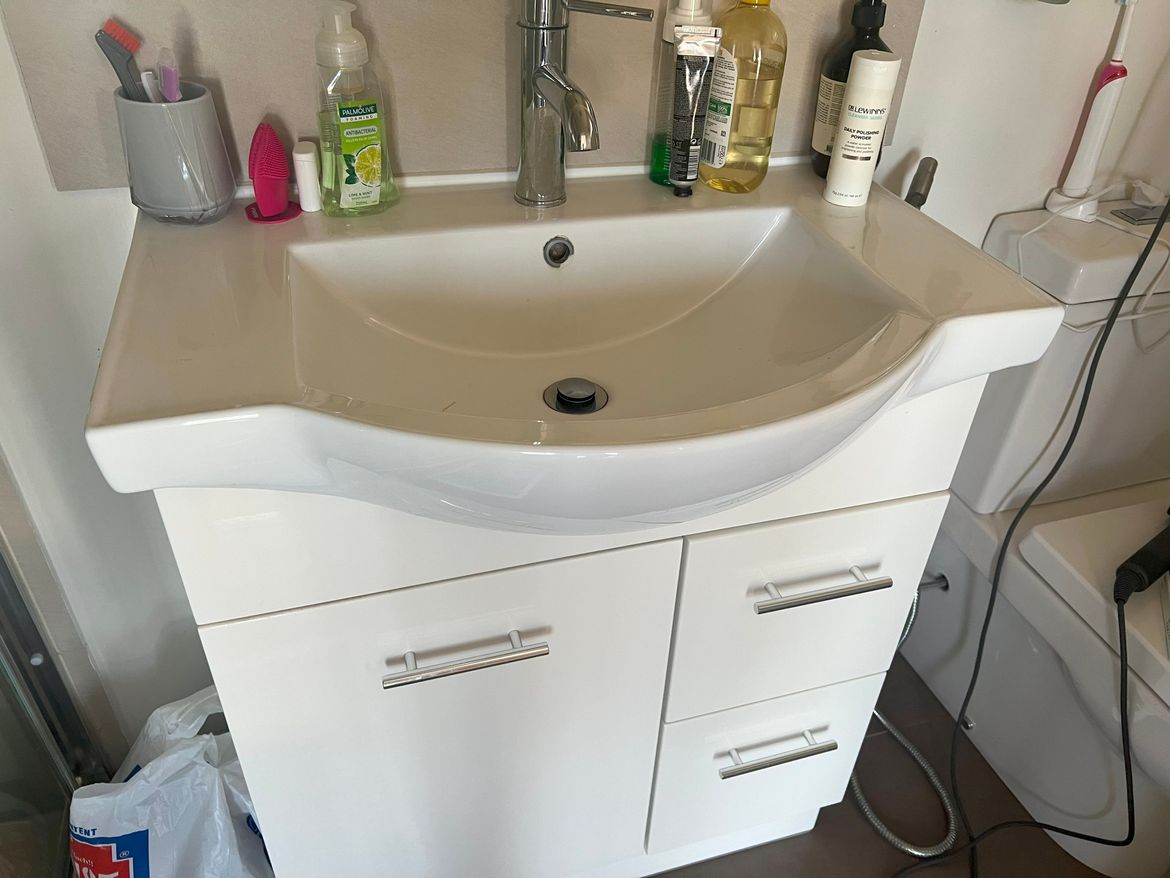 Small Vanity with Curve