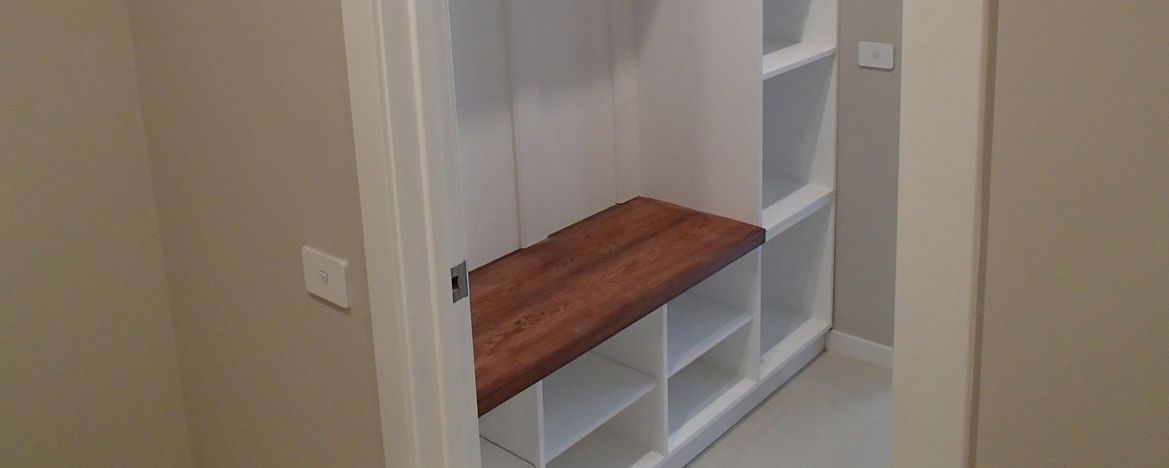 Mud room storage bench.jpg