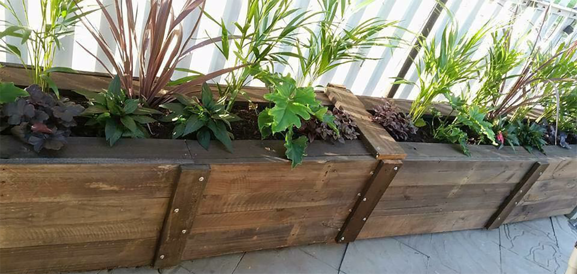 Pallet planter.png