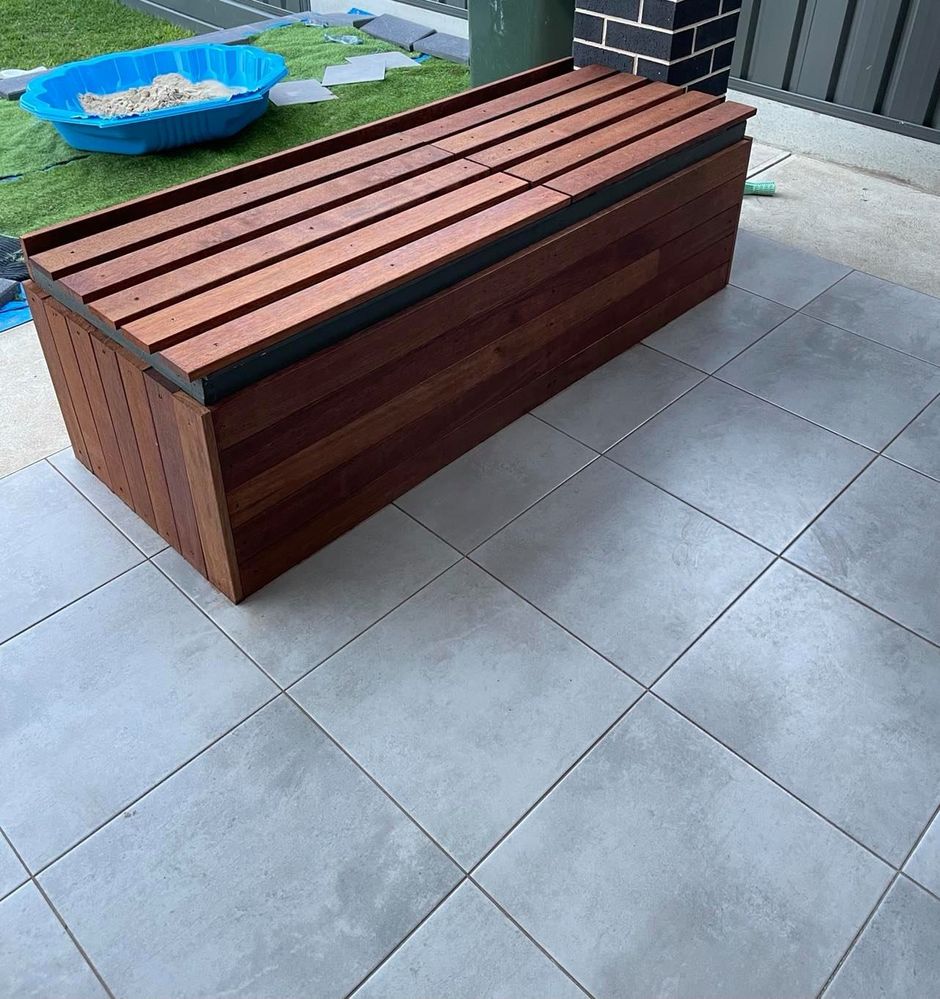 Outdoor storage deals bench bunnings