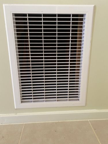 Ducted heater outlet filter