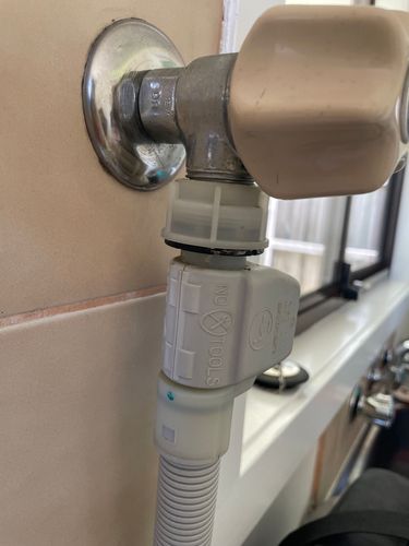 Why does tap leak when connecting washin Bunnings Workshop