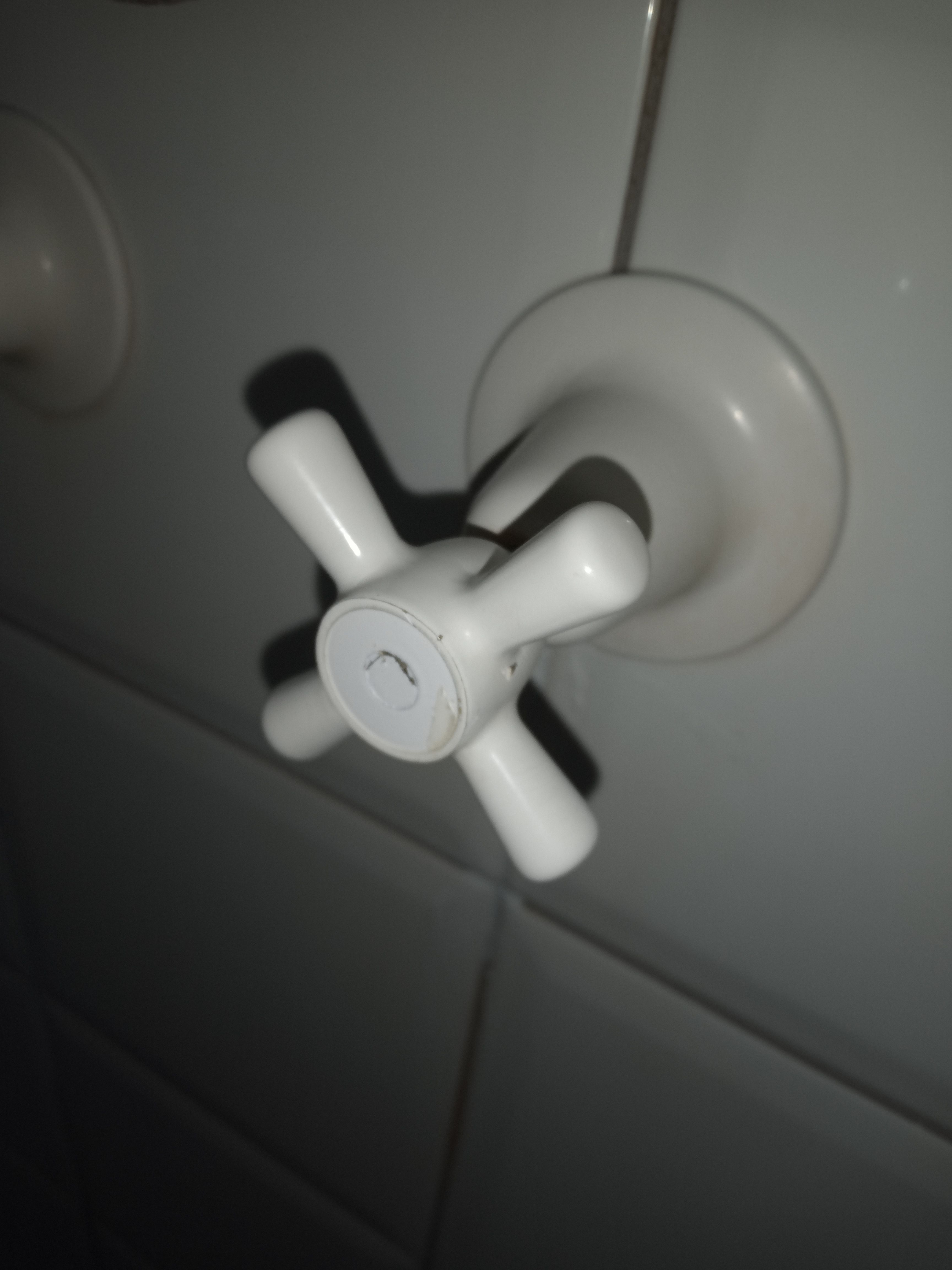 How to remove these tap heads? Bunnings community