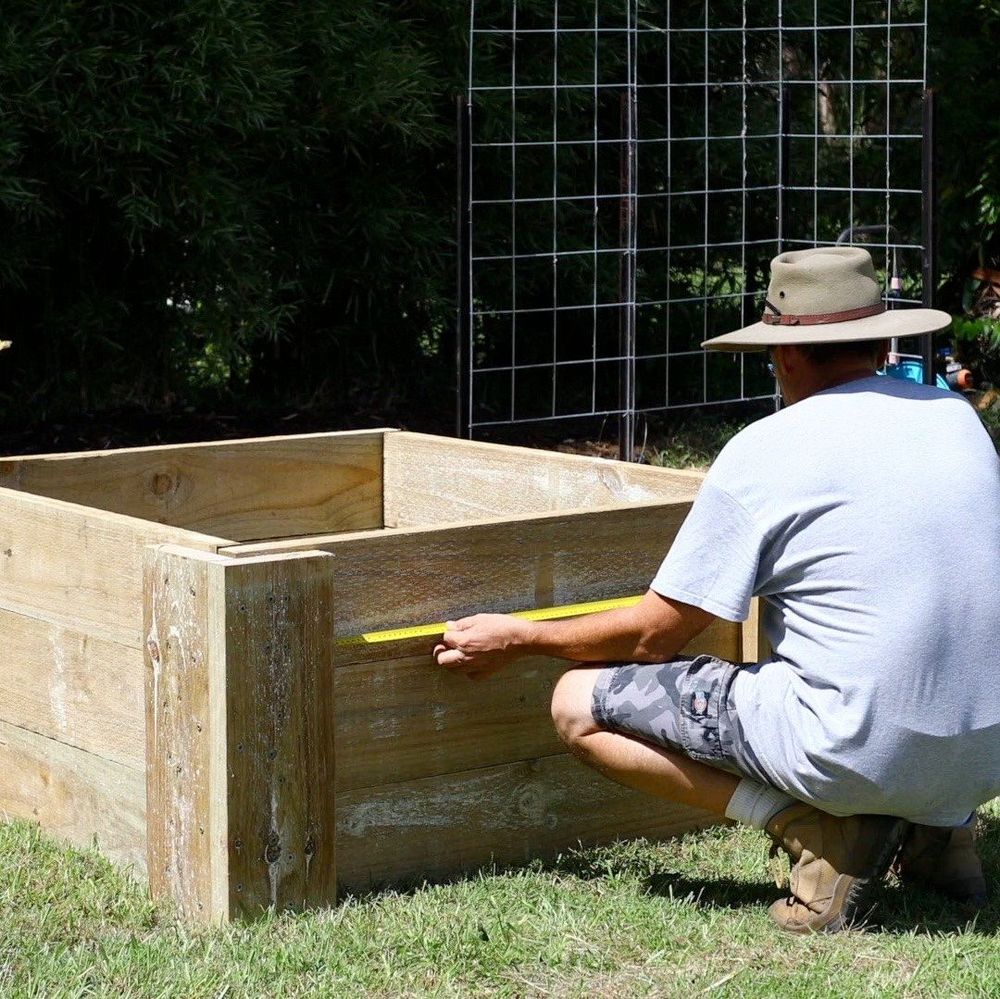 Step 6 Measure between corner posts on sides that will have seats.jpg