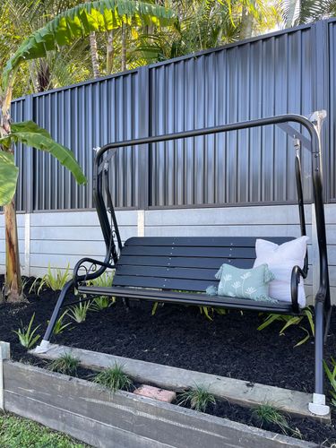 Outdoor swing chair discount with canopy bunnings