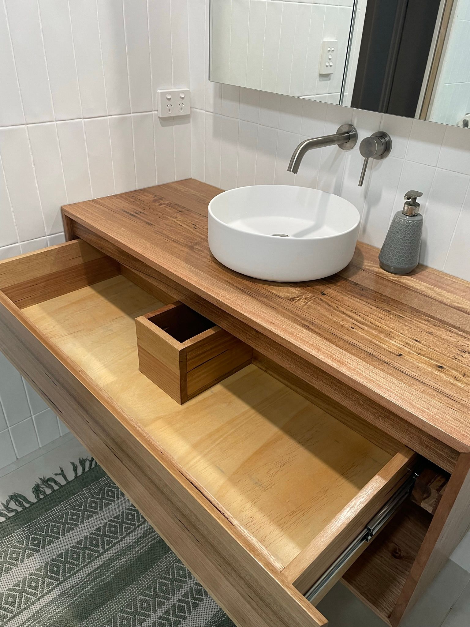 Corner vanity on sale units bunnings