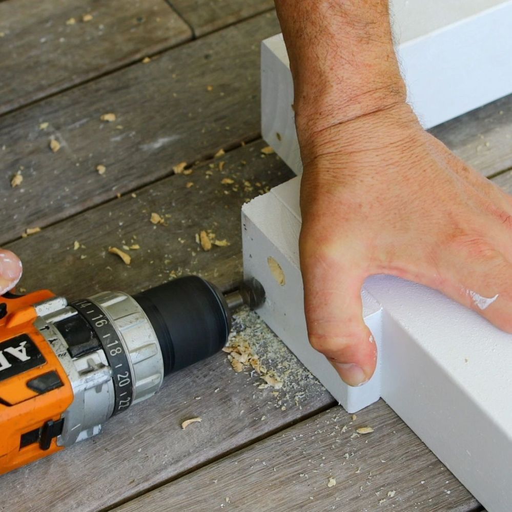 Step 5.3 Countersink for heads of 100mm screws.jpg