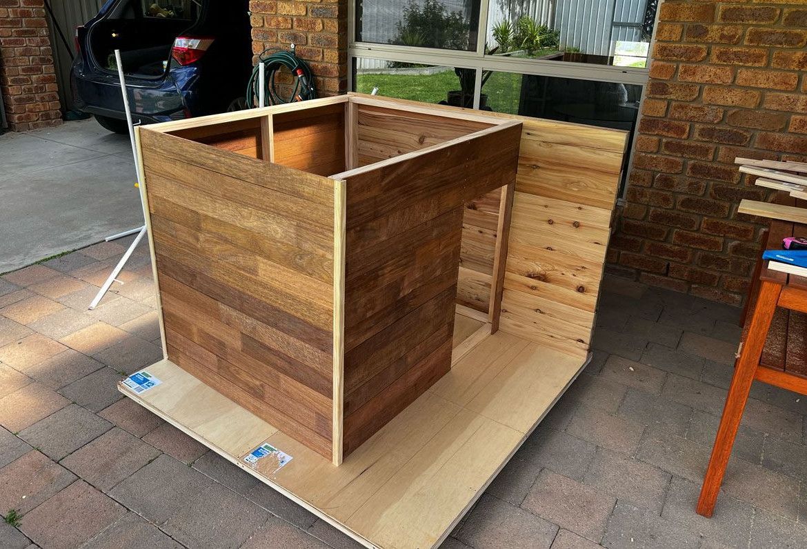 Bunnings large dog clearance kennel