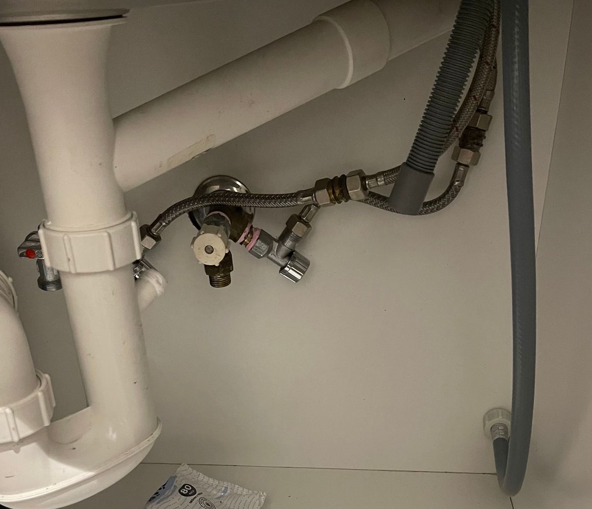 Water connection pipe for washing deals machine