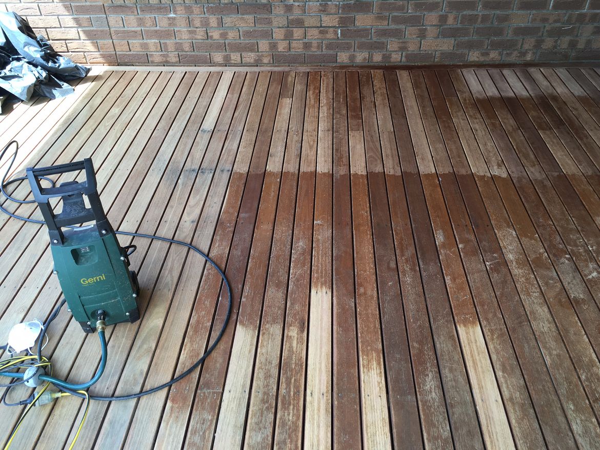 Ocean grove deck 2 - pressure spray.JPG