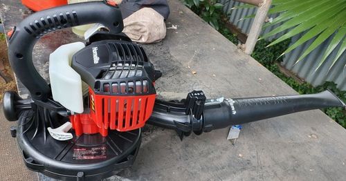 Petrol leaf shop blower bunnings