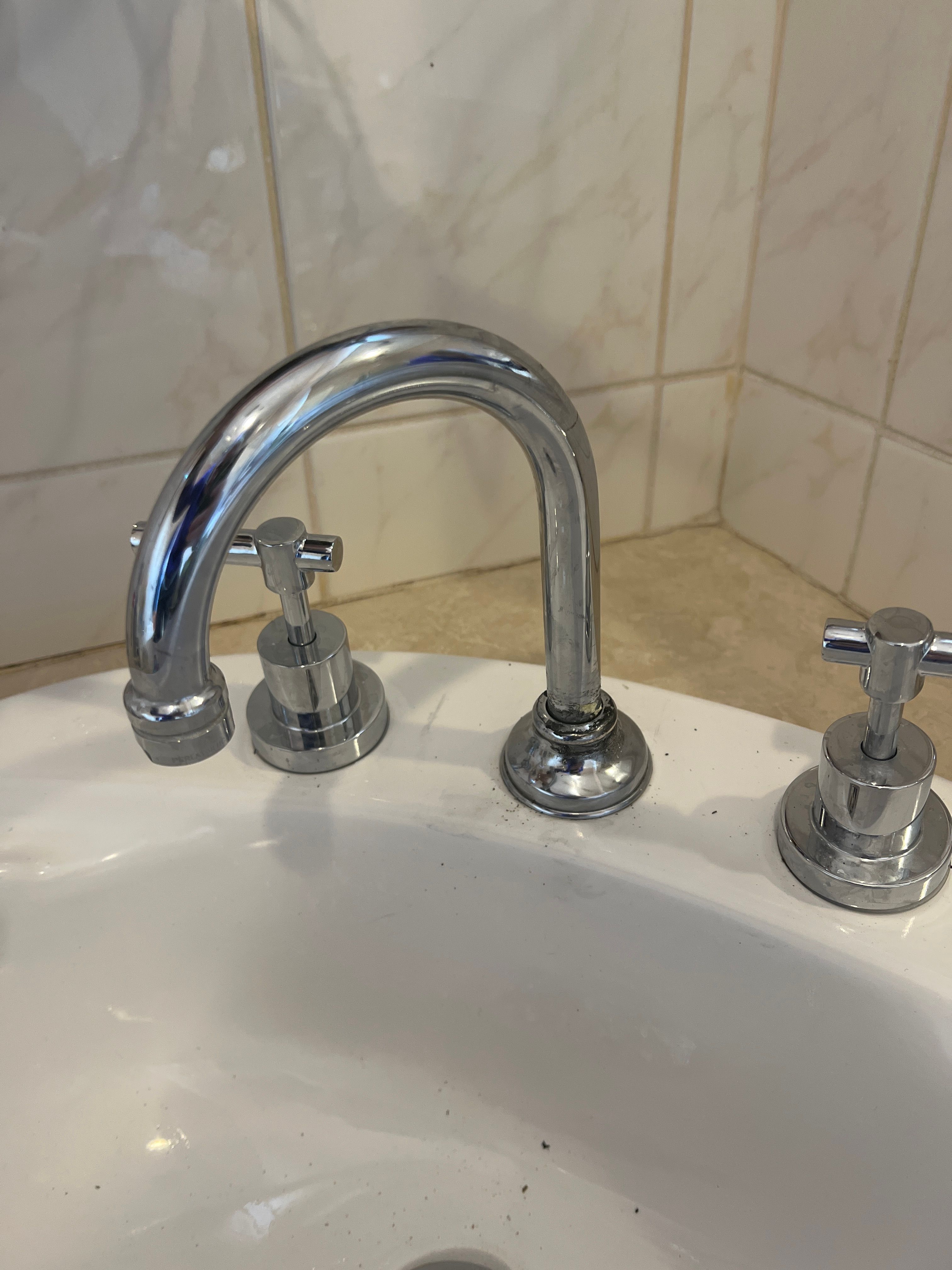 How to remove old sink spout? | Bunnings Workshop community