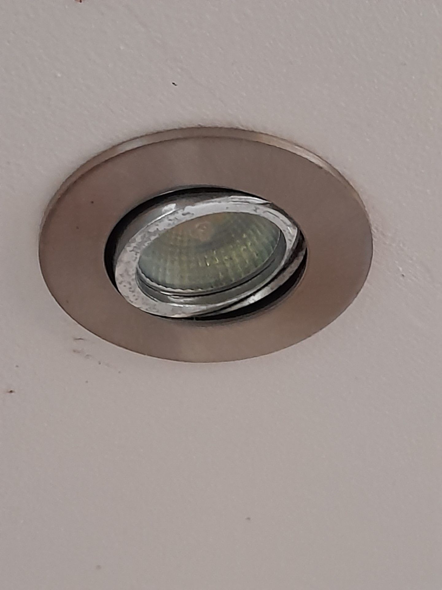 How To Remove Stuck Oven Light Bulb