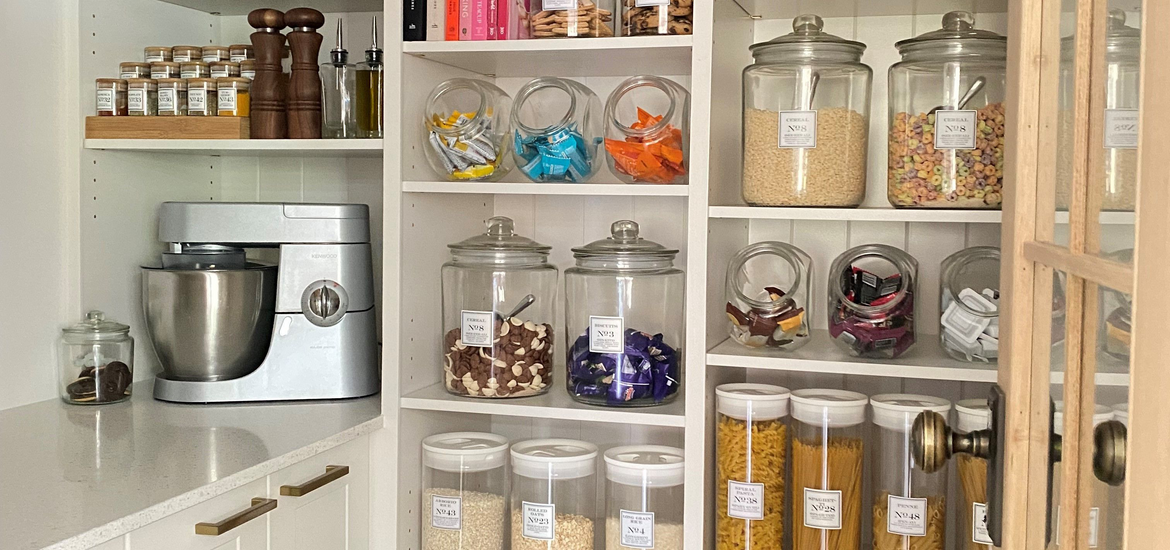 Bunnings store pantry shelving