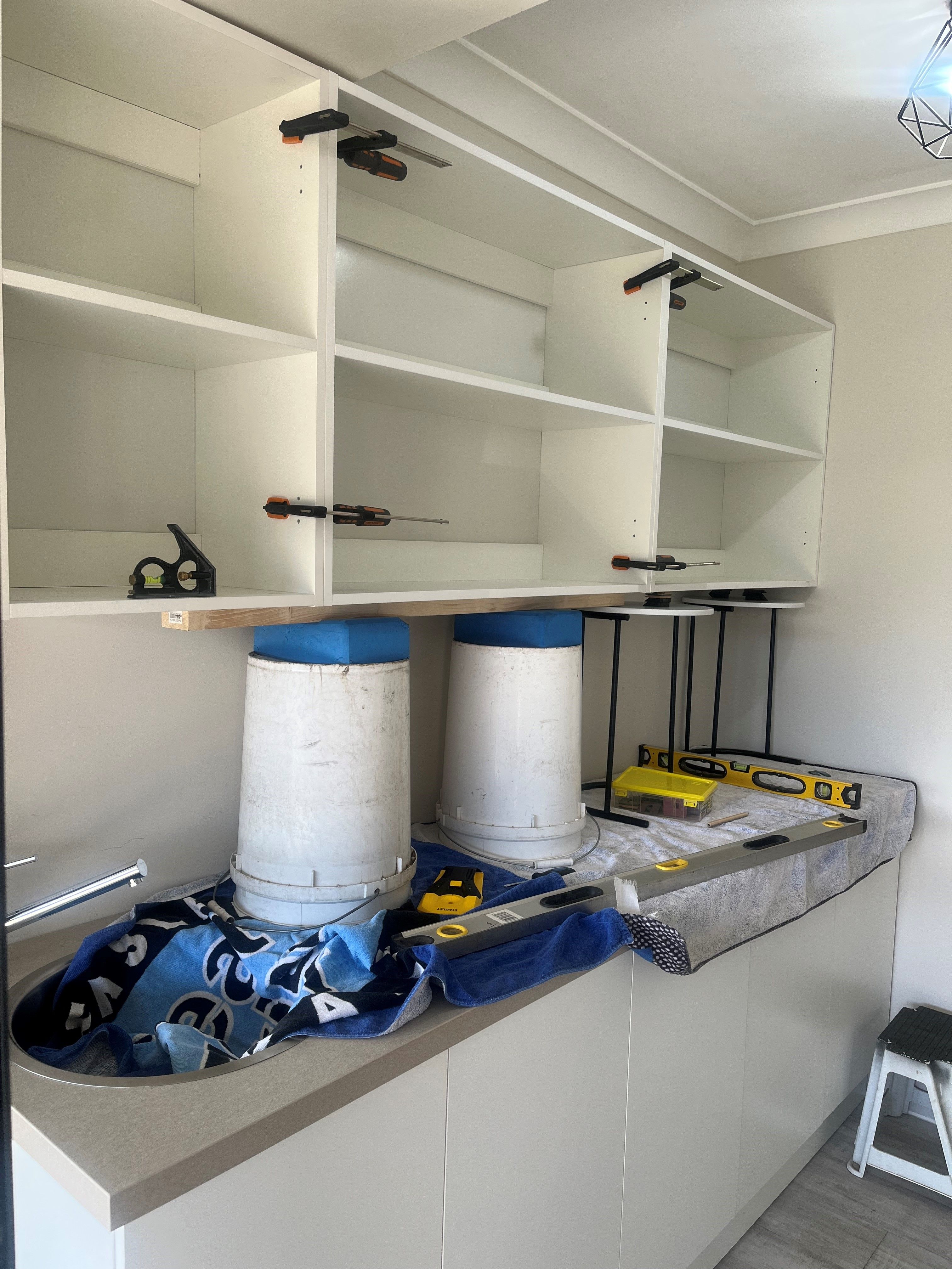 Tradesman Stan The Stand Cabinet Levelling System - Bunnings Australia