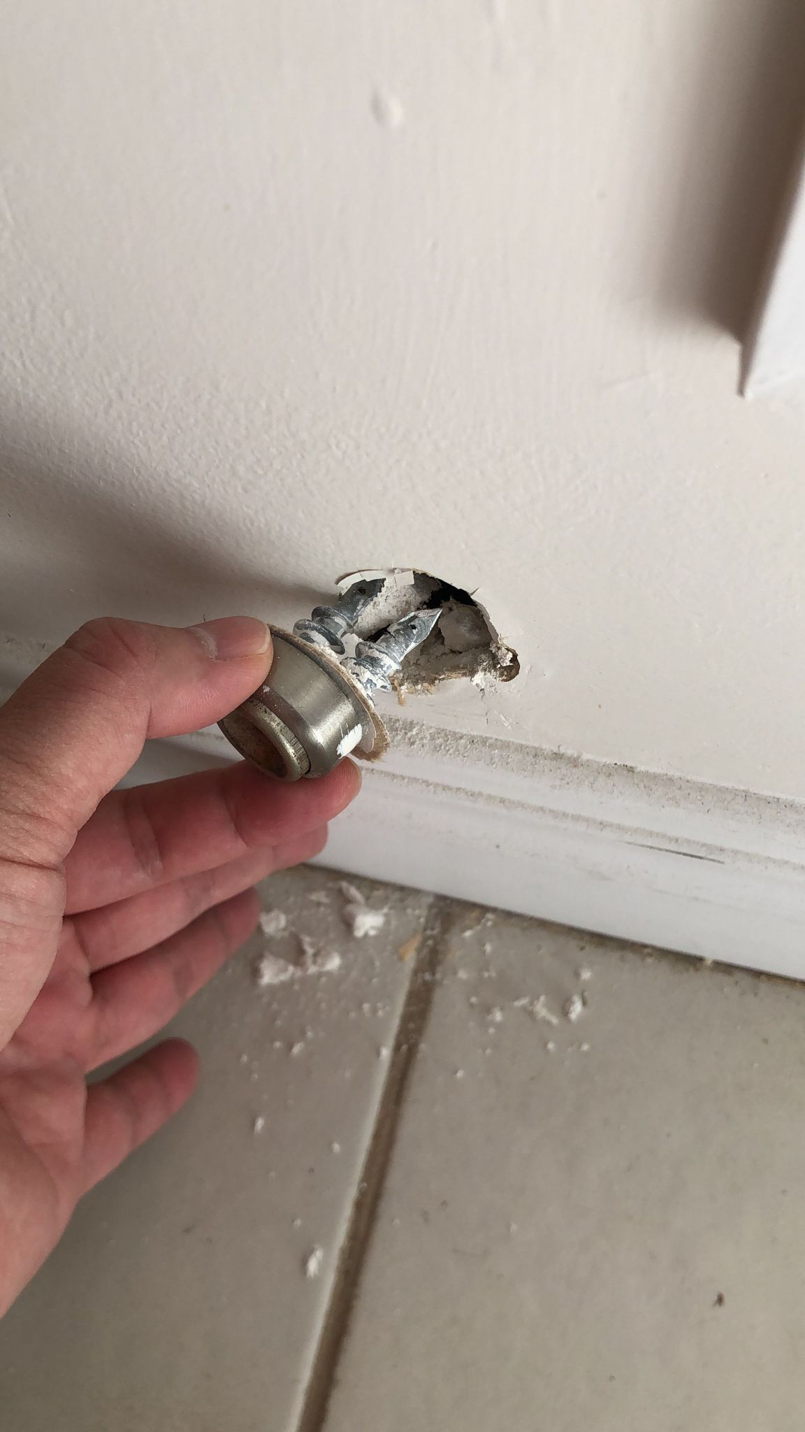 how-to-repair-hole-in-wall-from-broken-d-bunnings-workshop-community