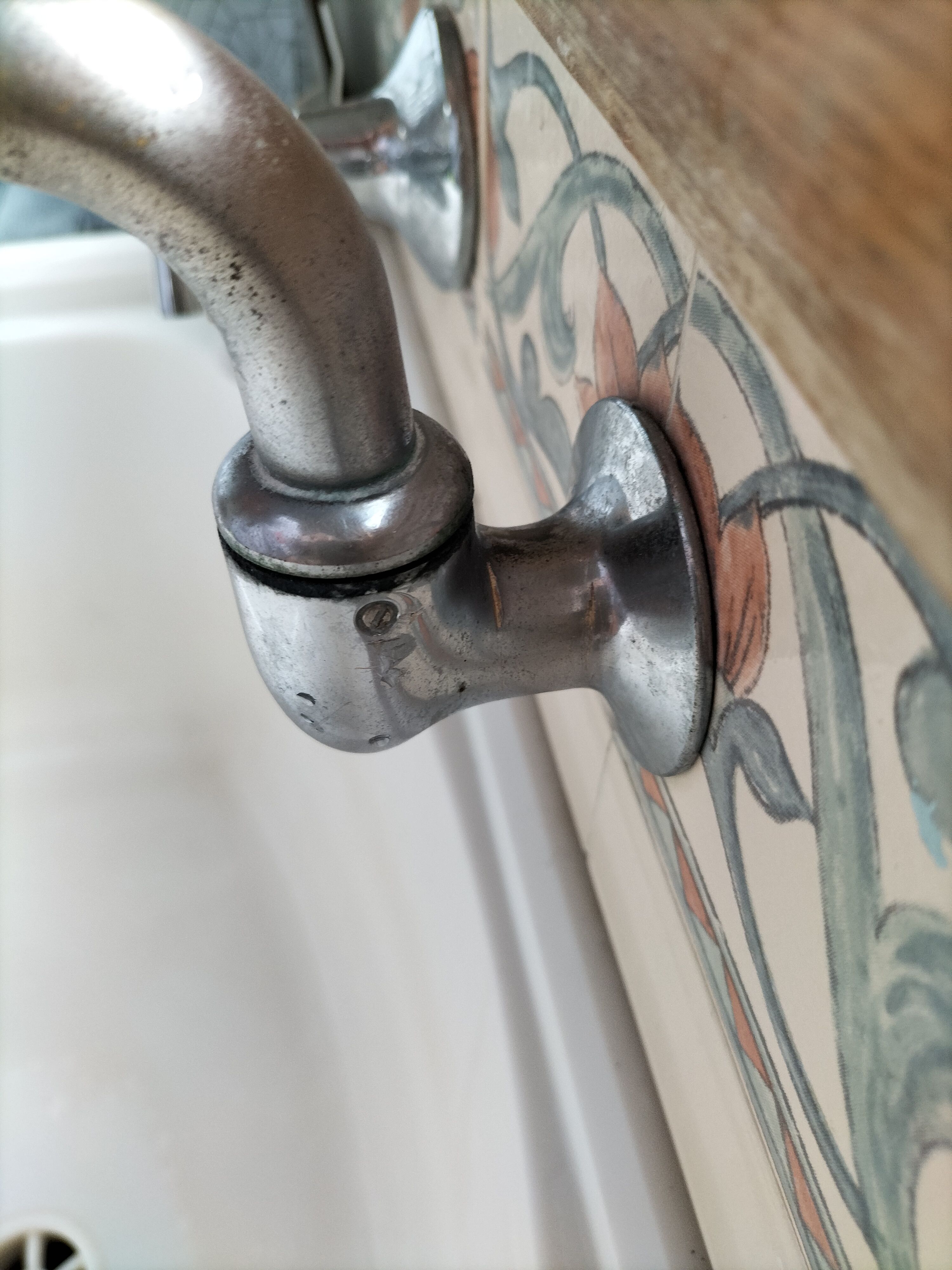 How To Replace Laundry Spout