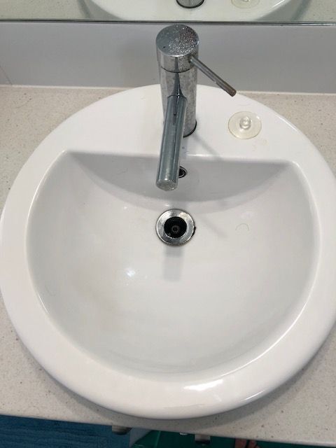 Bathroom basin