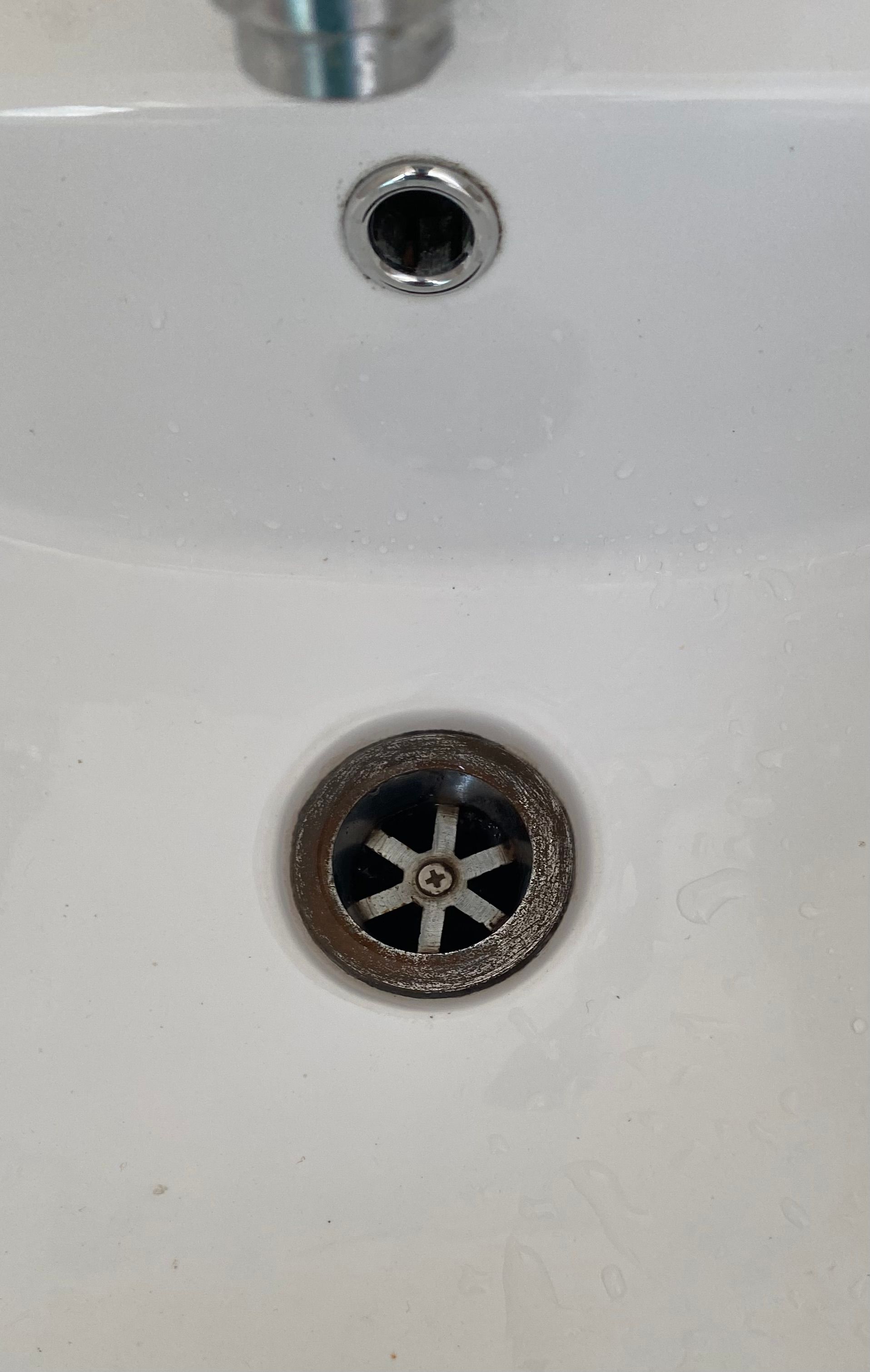 How Much To Charge To Replace Bathroom Sink